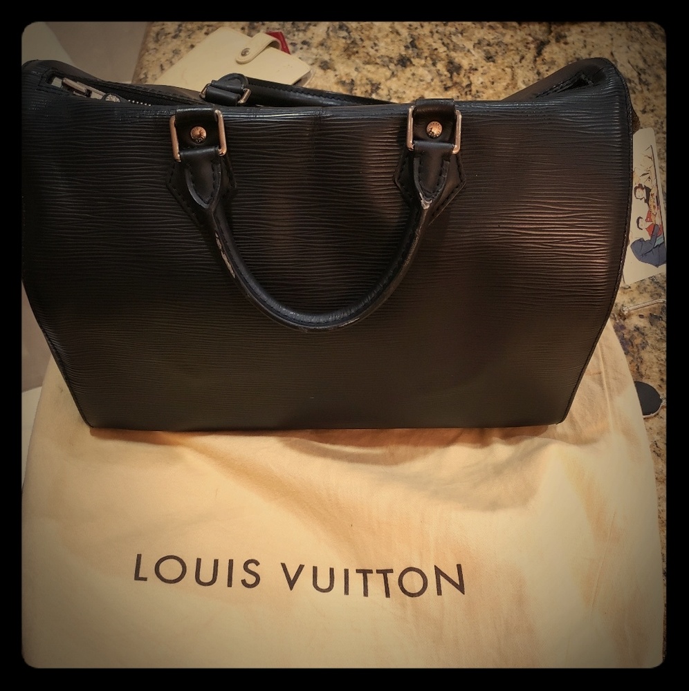 Louis Vuitton Speedy Black Handbag